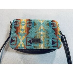 PENDLETON Clutch Smartphone Wallet Case Zip Aztec Wool Three pocket keeper